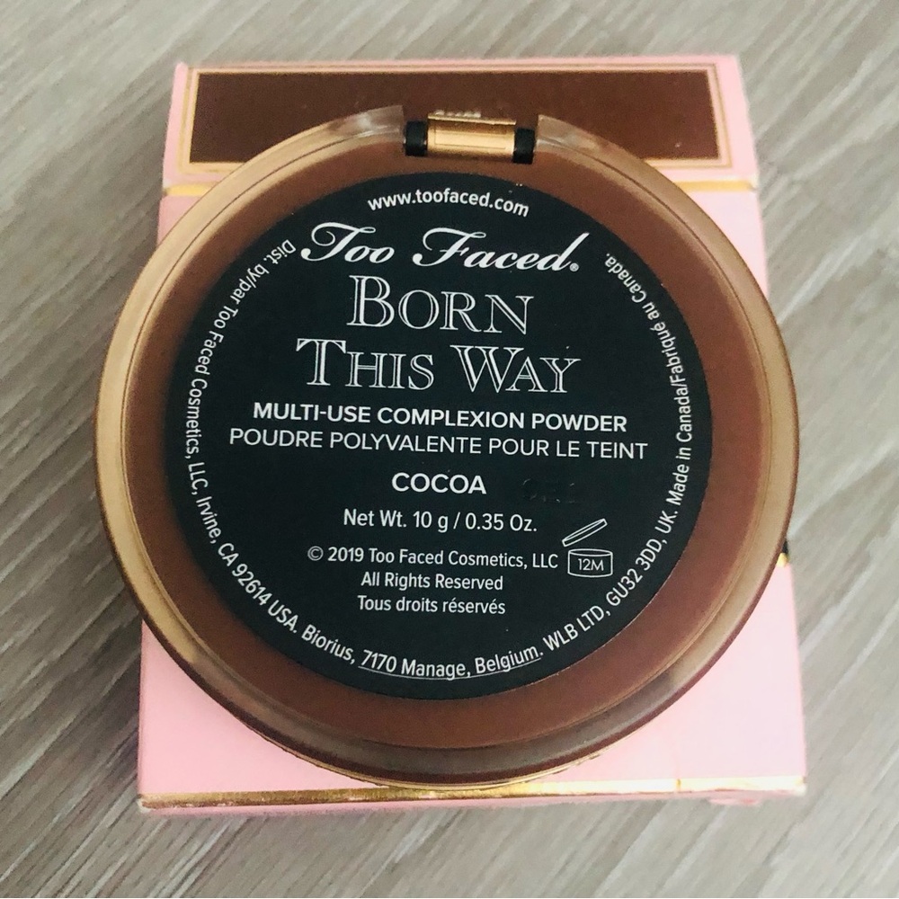 Too Faced Born This Way Multi Use Complexion Powder Foundation - Picture 3 of 4